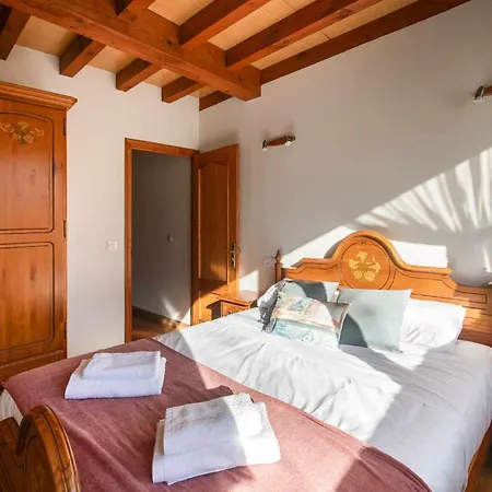 La Encina De - Terraza, Vistas Y Llanes * 판카르