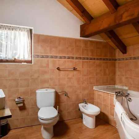 La Encina De - Terraza, Vistas Y Llanes