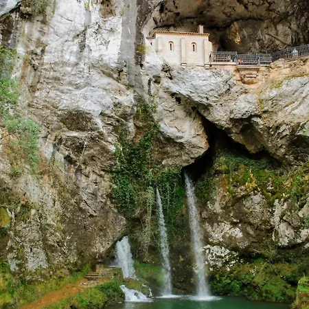 La Encina De - Terraza, Vistas Y Llanes Pancar