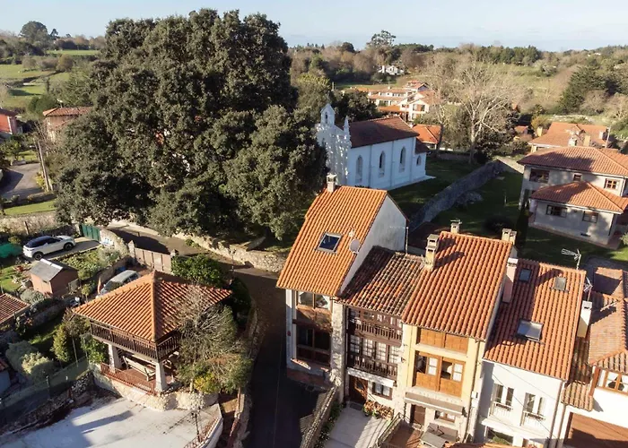 La Encina De - Terraza, Vistas Y Llanes Habitación en casa particular
