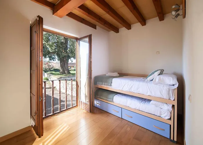 La Encina De - Terraza, Vistas Y Llanes Habitación en casa particular